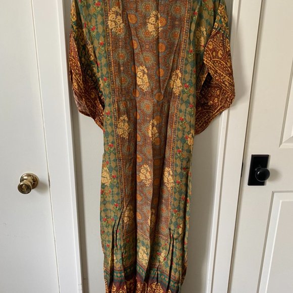 Boozy Button Albela Banarasi Winter Kaftan - Picture 3 of 4